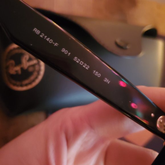 Ray Ban Wayfarers size L RB2140-F - Picture 3 of 3